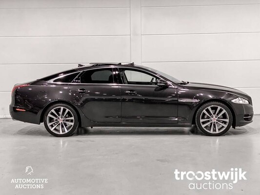 Jaguar XJ Premium Luxury 2.0 241pk 2013 -Orig. NL-, 7-KBN-78