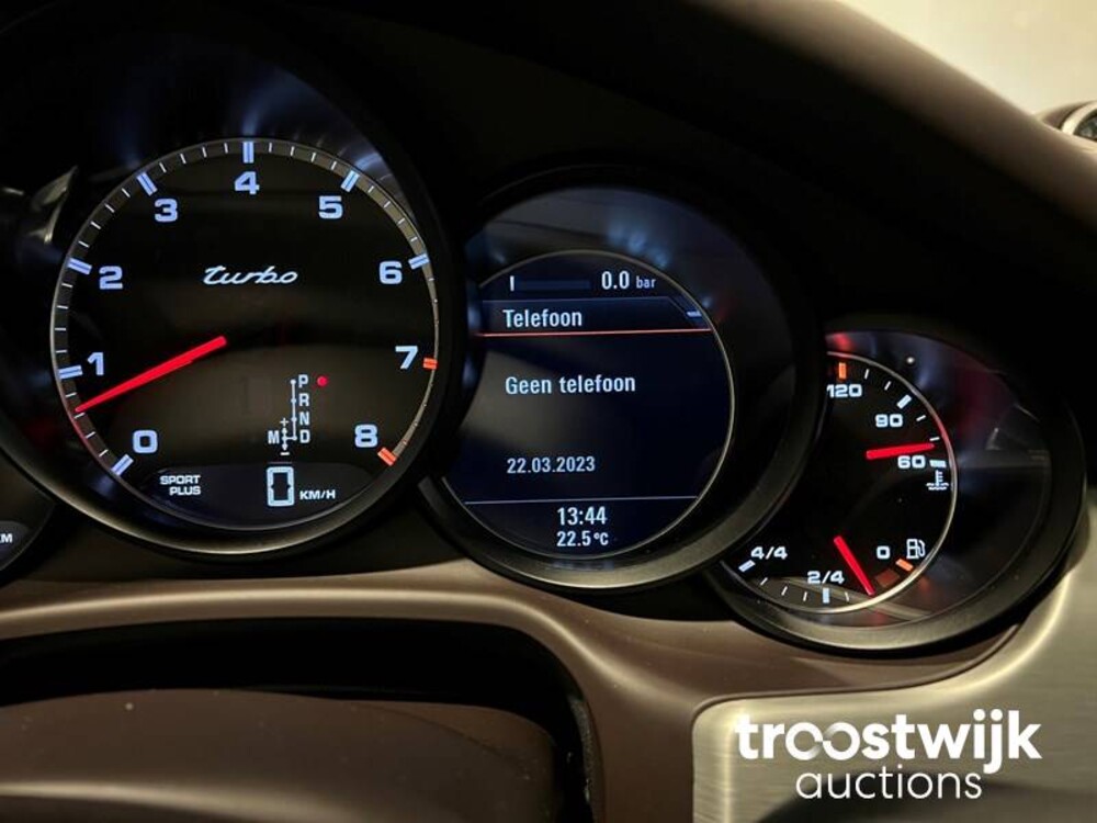 Porsche Panamera Turbo 4.8 Auto