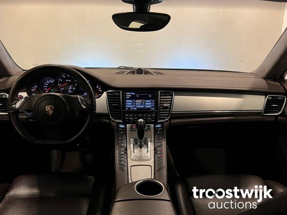 Porsche Panamera Turbo 4.8 Auto