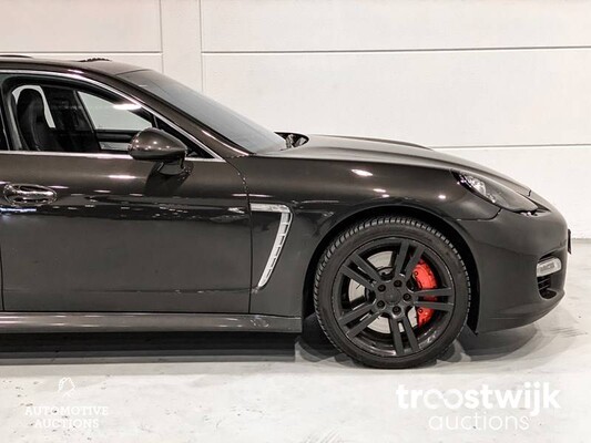 Porsche Panamera Turbo 4.8 SportChrono 500pk 2010 -Orig. NL-, 72-KXN-4