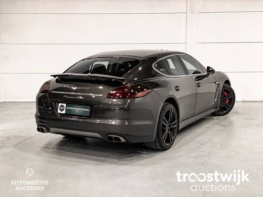 Porsche Panamera Turbo 4.8 Auto