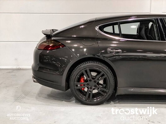 Porsche Panamera Turbo 4.8 Auto