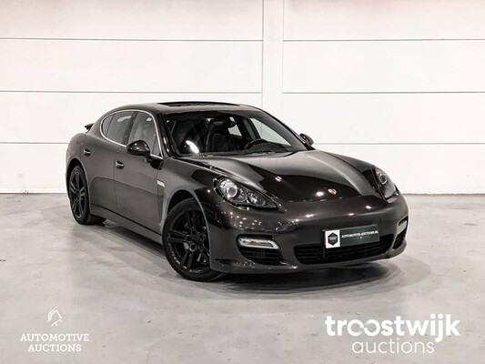 Porsche Panamera Turbo 4.8 Auto