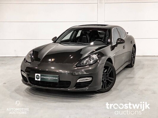 Porsche Panamera Turbo 4.8 Auto