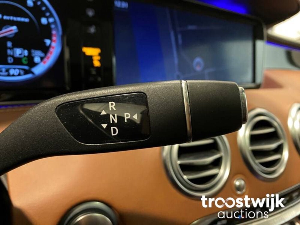 Mercedes-Benz S63 AMG 4Matic Coupé Auto