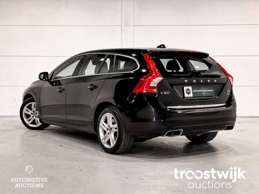 Volvo V60 2.4 D6 AWD Plug-In Hybrid Momentum Auto