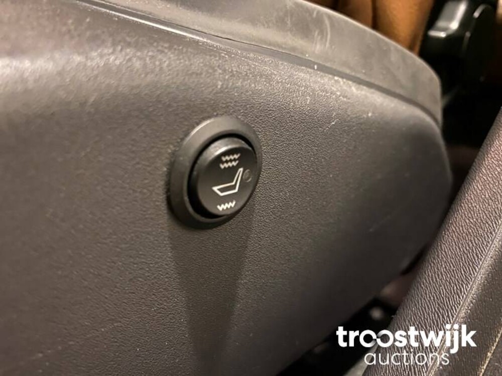 Volvo V60 1.6 T3 R-Design Auto