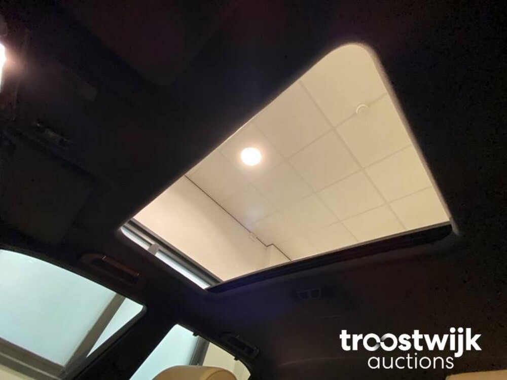 BMW 750i E32 5.4 V12 Auto