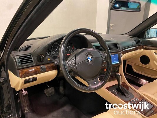 BMW 750i E32 5.4 V12 Auto