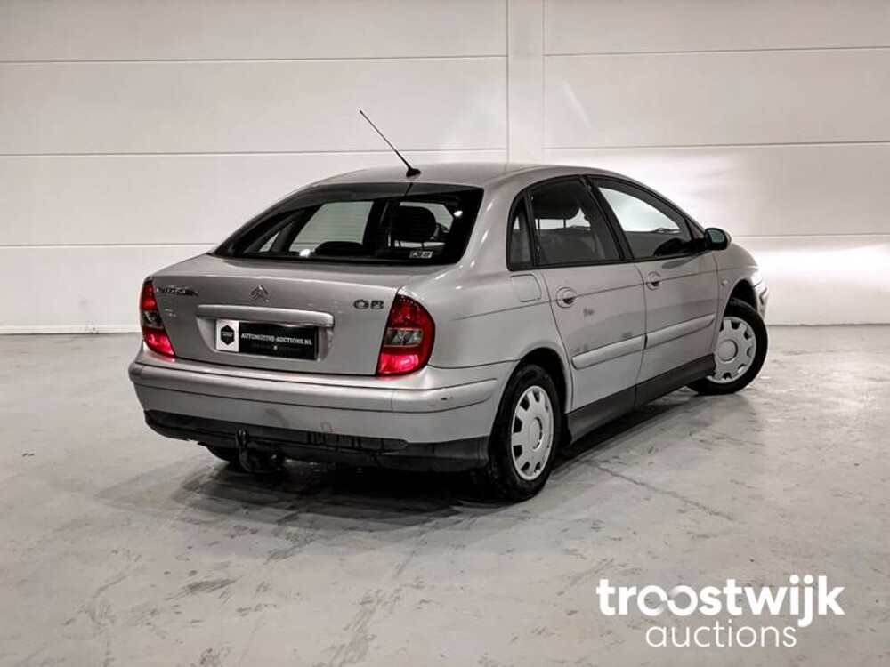 Citroen C5 1.8-16V Ligne Prestige Car