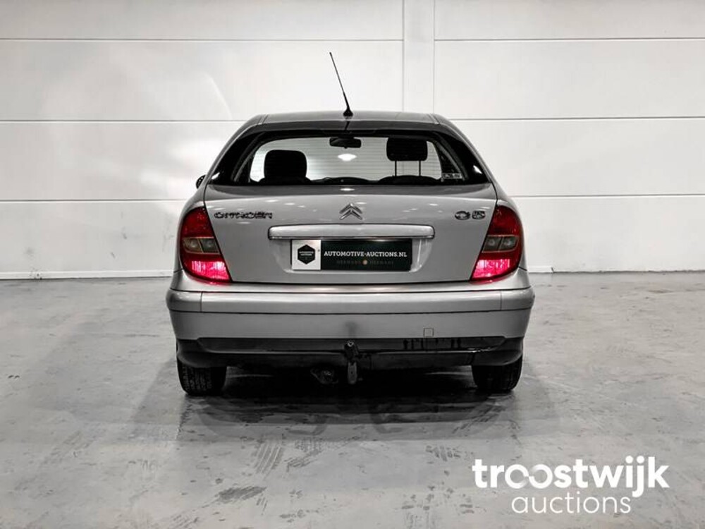 Citroen C5 1.8-16V Ligne Prestige Car