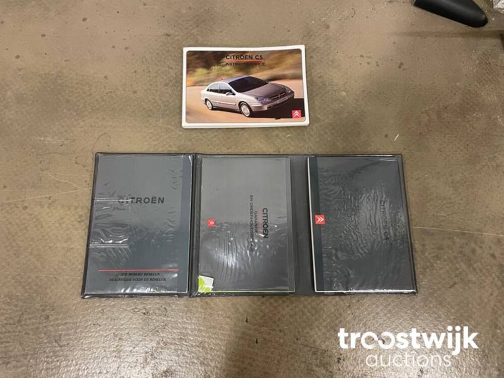 Citroen C5 1.8-16V Ligne Prestige Car