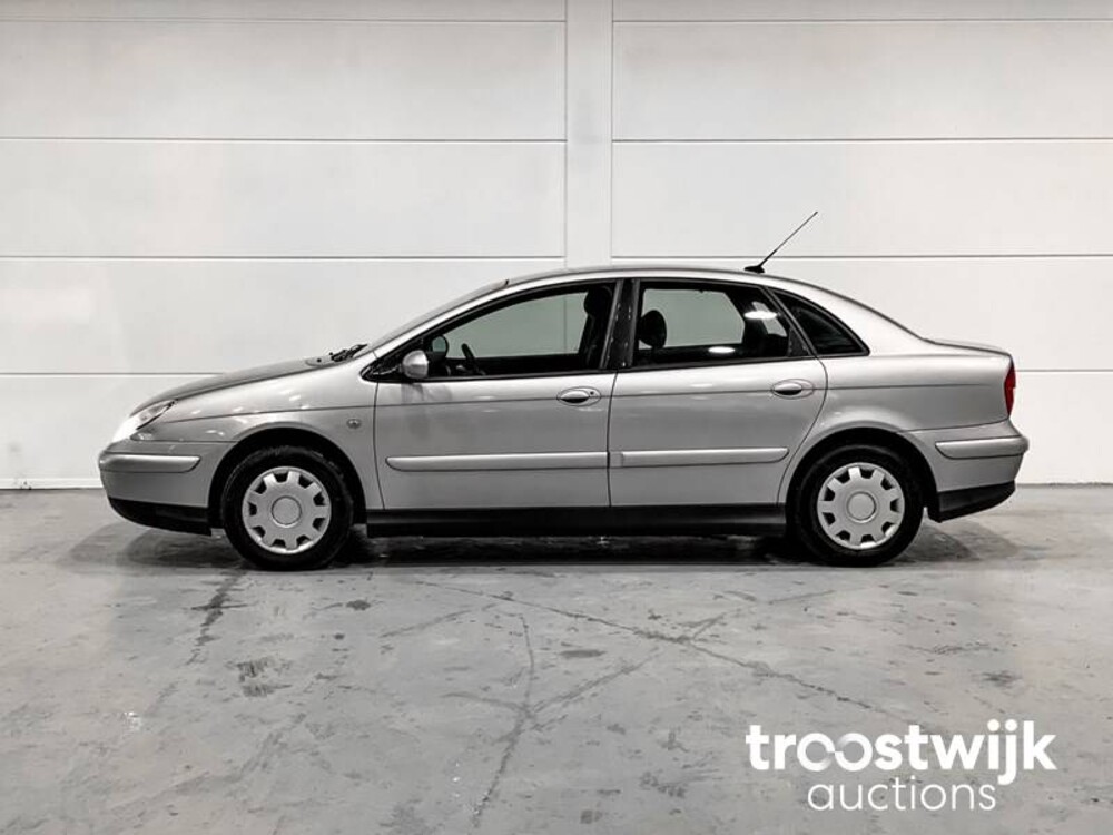 Citroen C5 1.8-16V Ligne Prestige Car