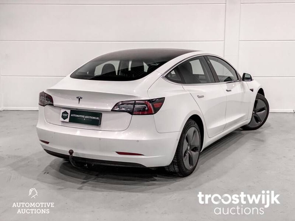 Tesla Model 3 Standard RWD Plus Auto