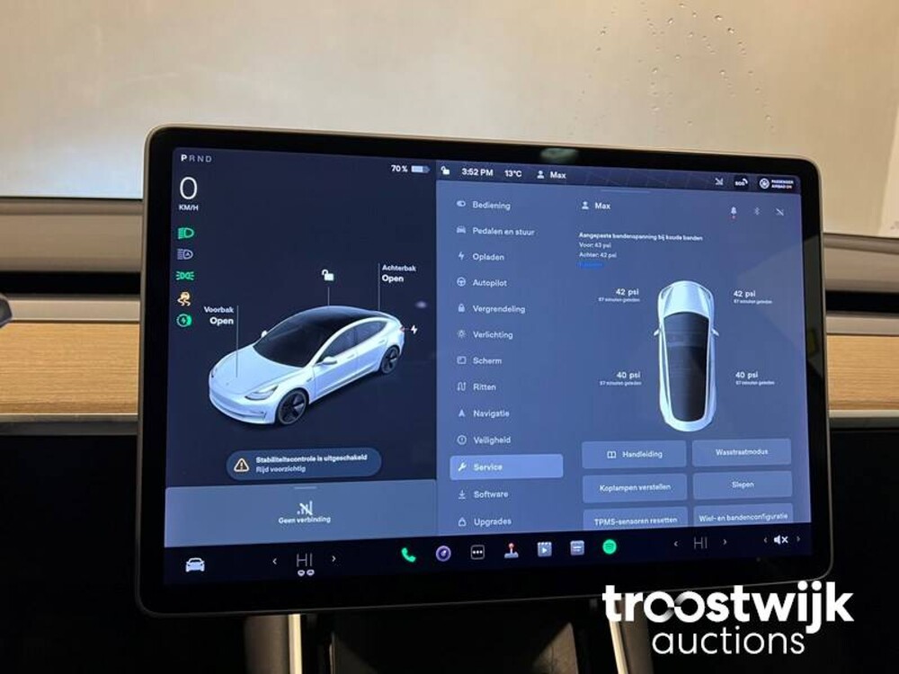 Tesla Model 3 Standard RWD Plus Auto