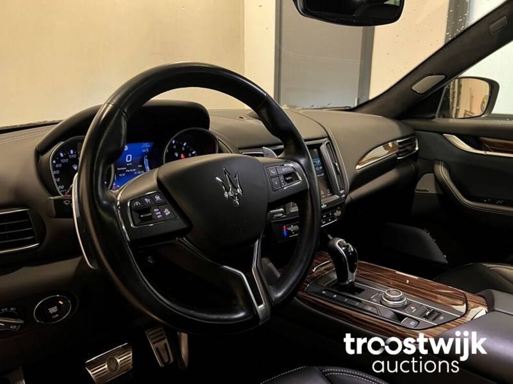 Maserati Levante S 3.0 V6 GranLusso SQ4 Auto