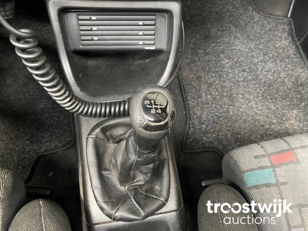 Volkswagen Golf Cabriolet 2.0 Avantgarde 116pk 1997, 65-TF-RN