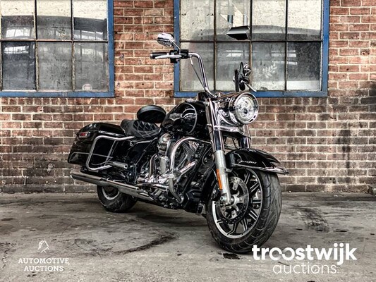 Harley-Davidson Road King FLHR Cruiser 2014