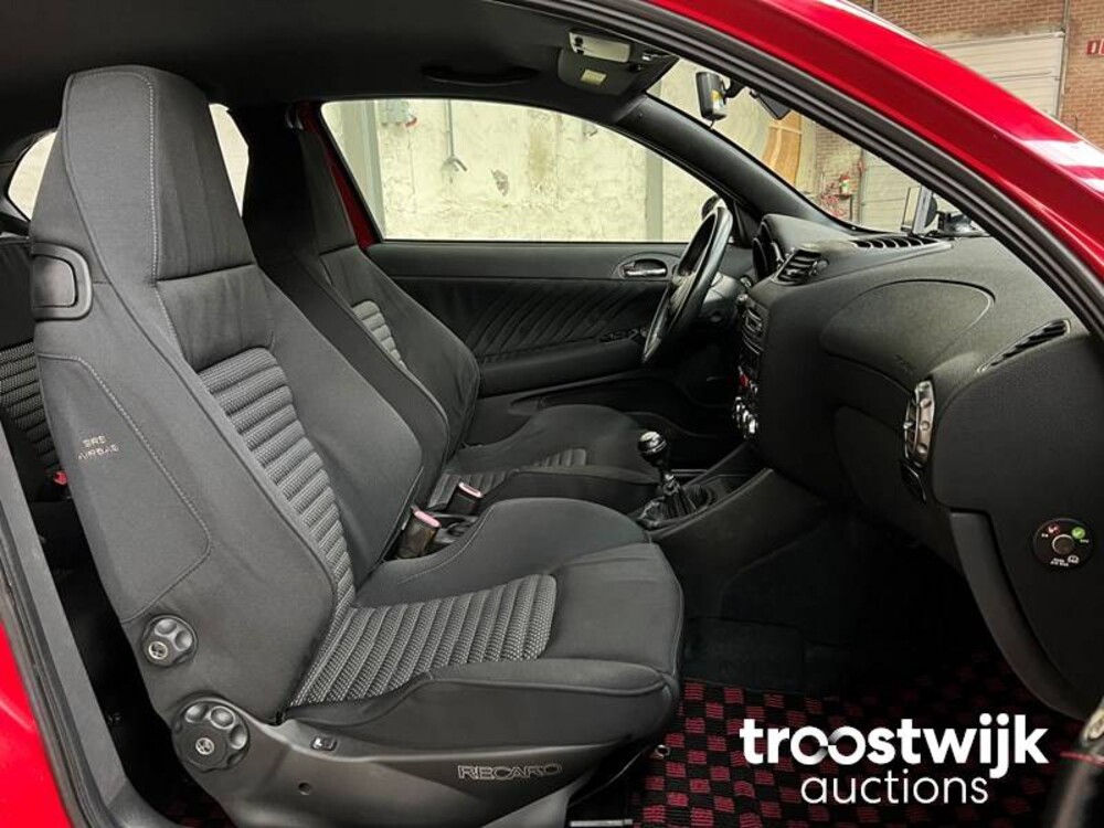 Alfa Romeo 147 GTA 3.2 V6 24V 250pk 2004 Youngtimer