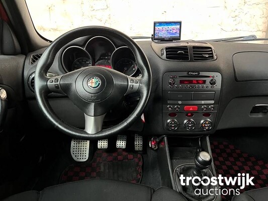 Alfa Romeo 147 GTA 3.2 V6 24V Car