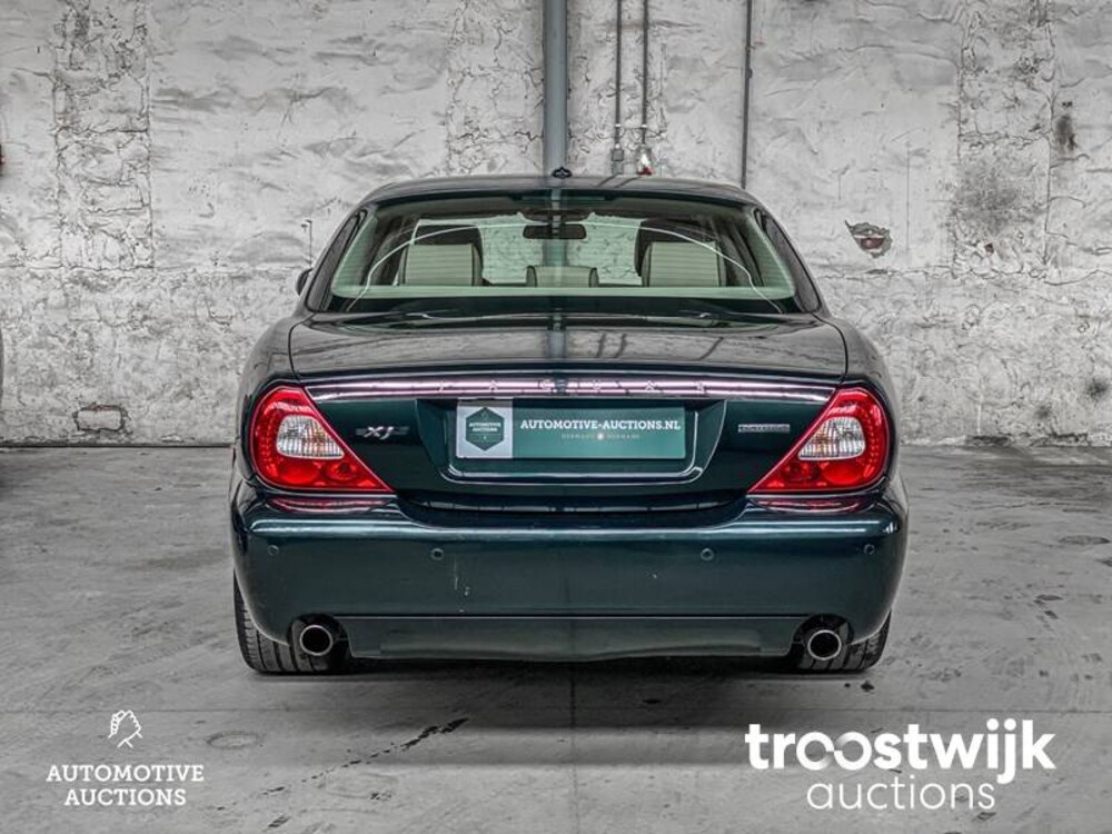 Jaguar XJ Sovereign 2.7D V6 207pk 2008 -Orig.NL-, 59-HJH-9
