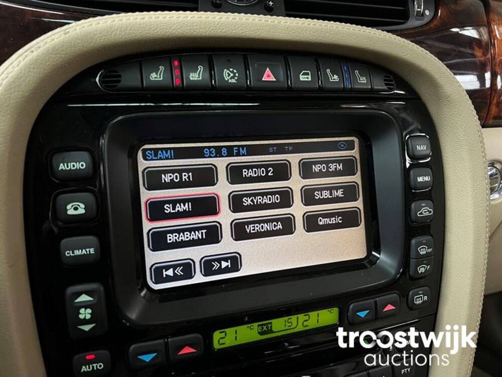 Jaguar XJ Sovereign 2.7D V6 207pk 2008 -Orig.NL-, 59-HJH-9