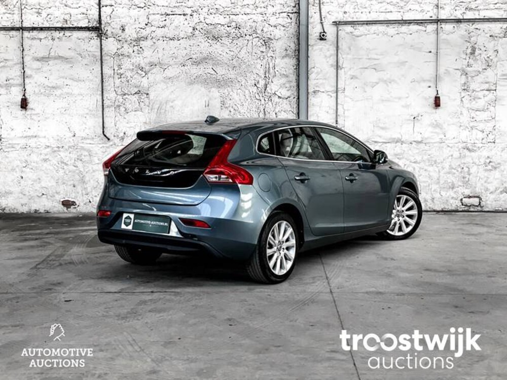 Volvo V40 1.6 D2 Summum 114pk 2013, -Orig.NL-, 87-ZRK-3