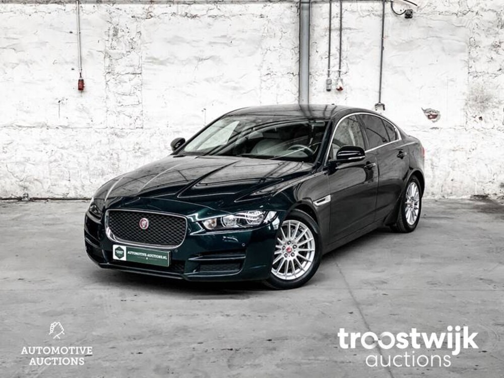 Jaguar XE D R-Sport Car