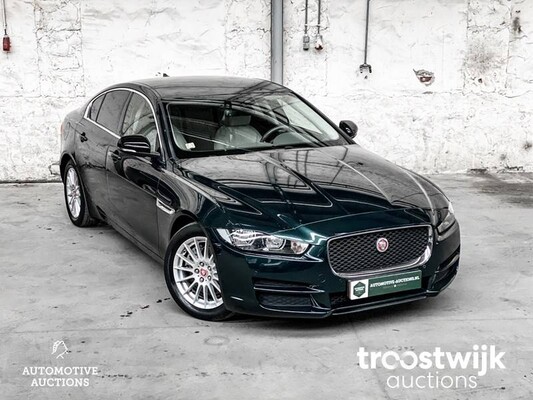 Jaguar XE D R-Sport -Orig. NL- 210pk 2016, JP-175-P