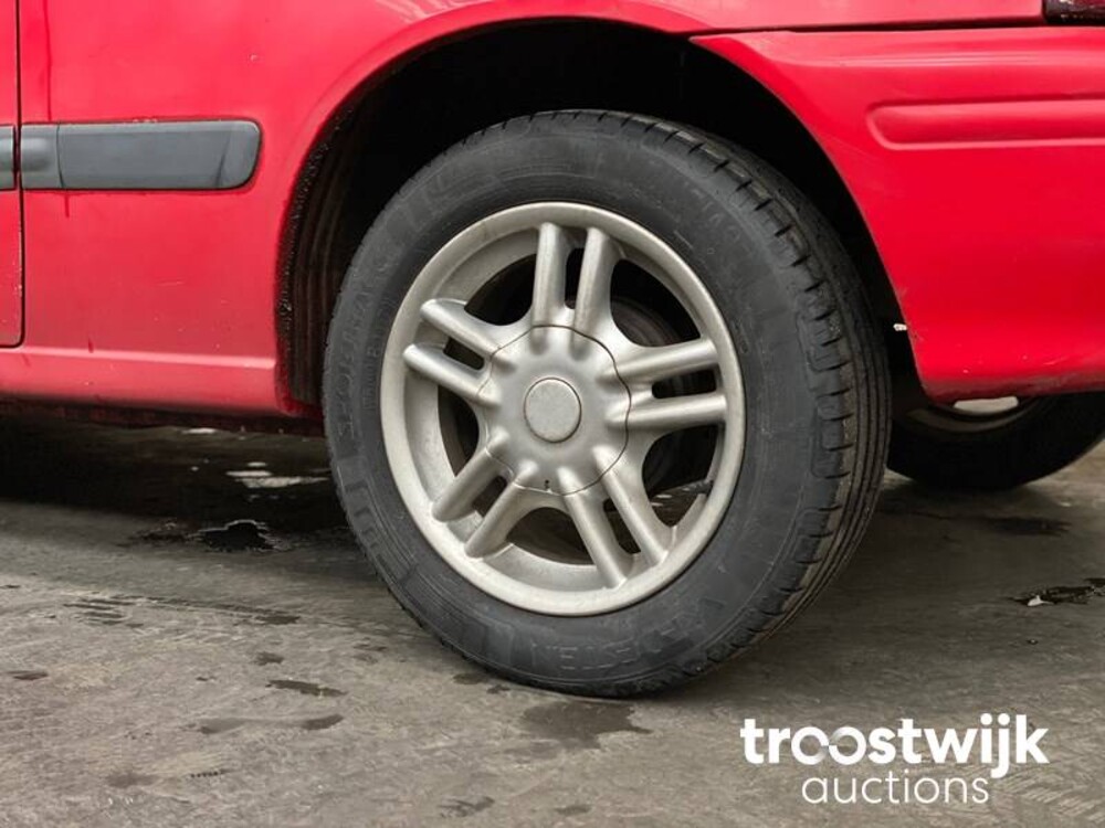 Toyota Starlet 1.3-16V 75pk Orig.NL 1997, SF-TG-89