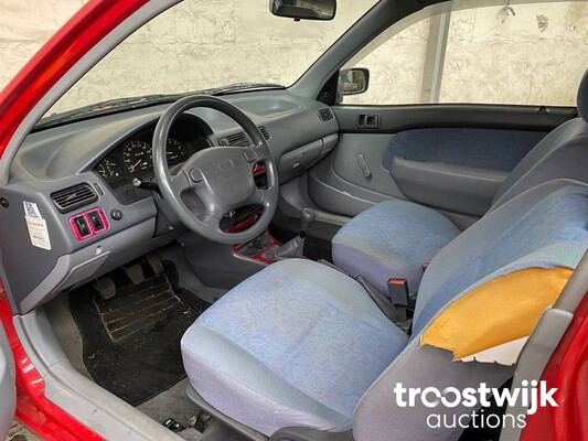 Toyota Starlet 1.3-16V 75pk Orig.NL 1997, SF-TG-89