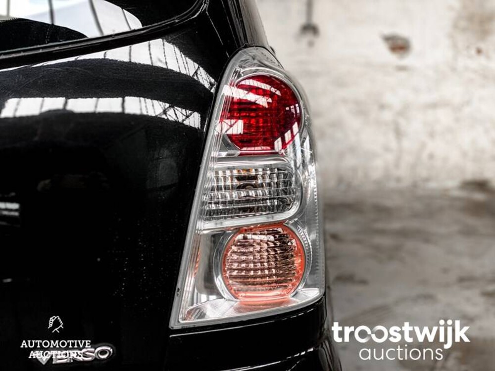 Toyota Verso VVT-i Terra 1.6 Auto