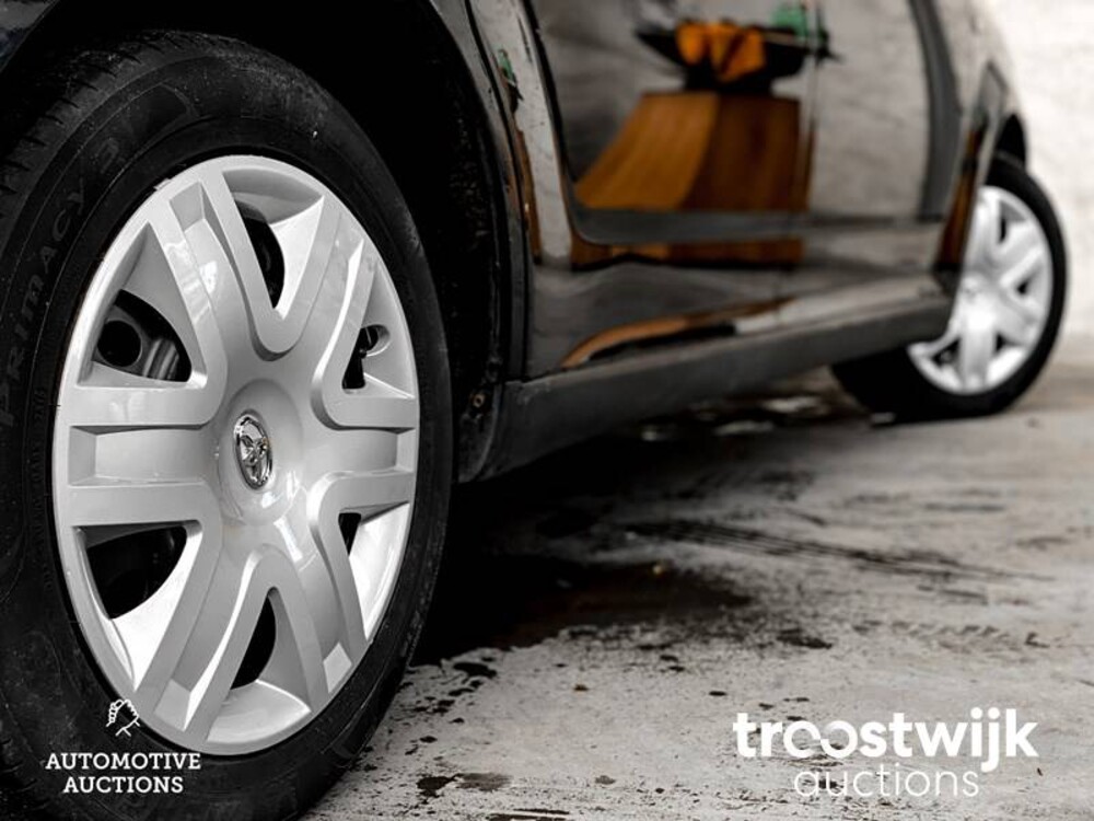 Toyota Verso VVT-i Terra 1.6 Auto