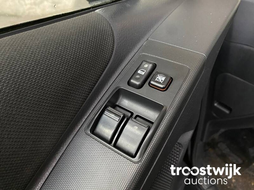 Toyota Verso VVT-i Terra 1.6 Auto