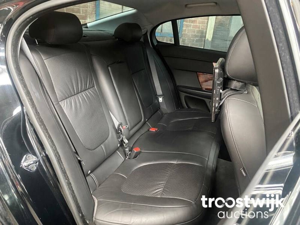 Jaguar XF 3.0 V6 Premium Luxury 238pk 2008