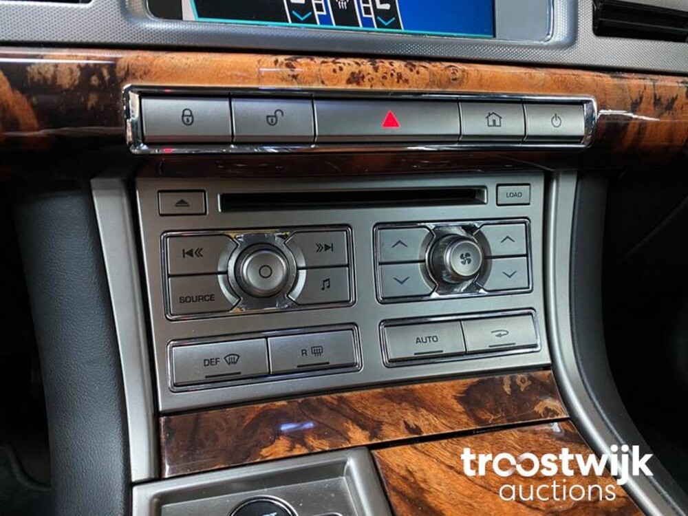 Jaguar XF 3.0 V6 Premium Luxury 238pk 2008