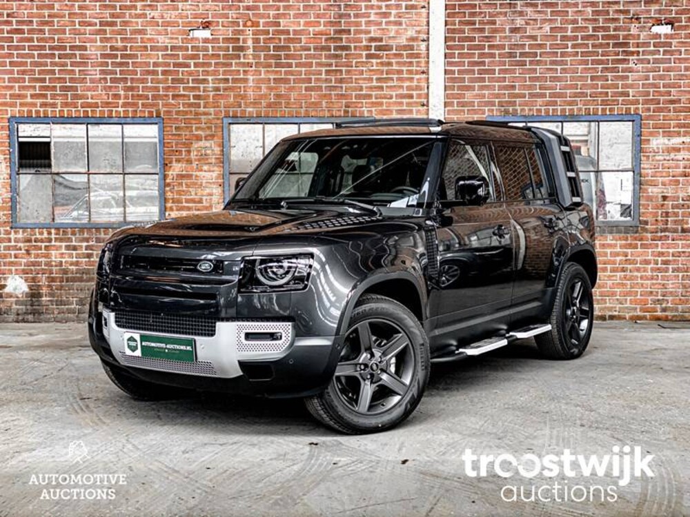 Land Rover Defender 110 D250 SE Aut Car