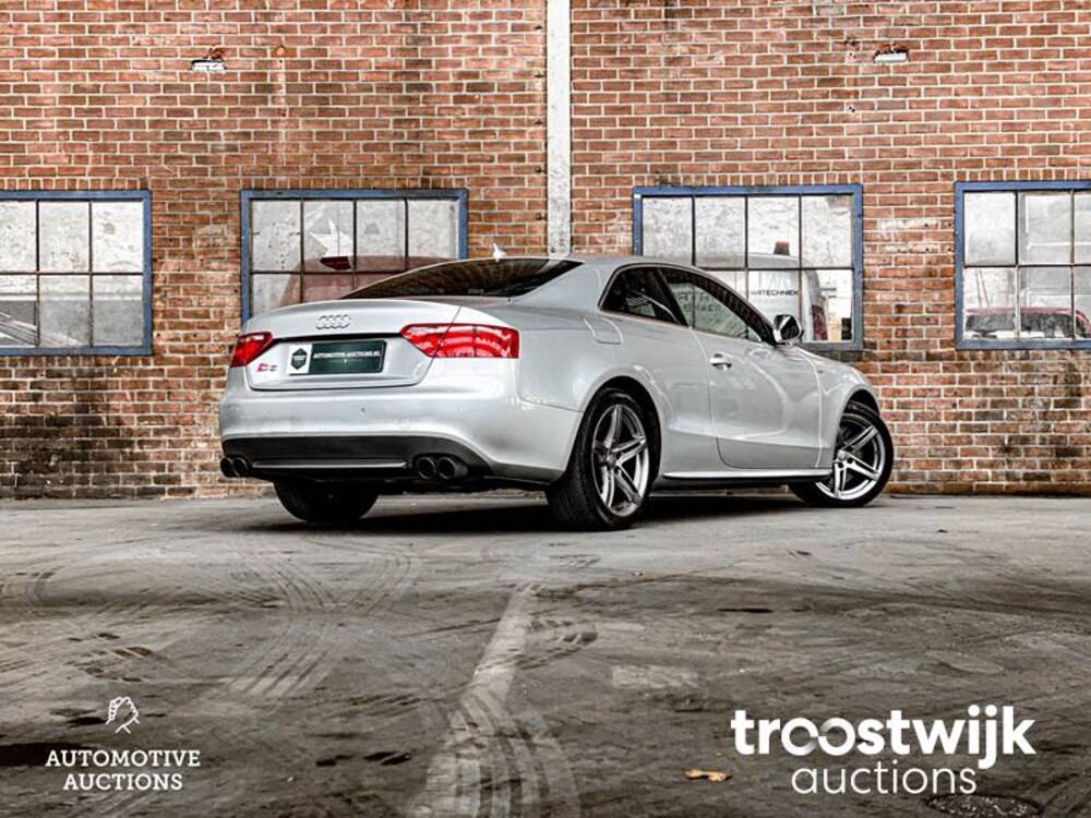 Audi S5 4.2 FSI Quattro Car
