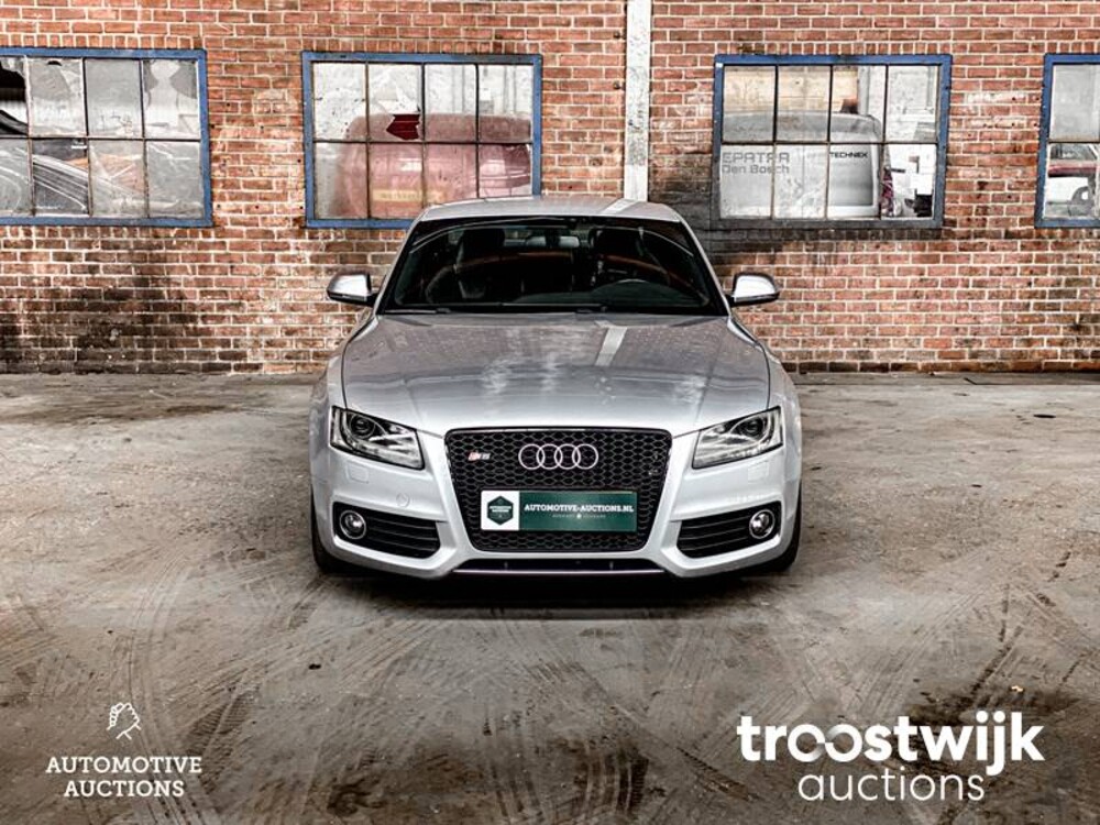 Audi S5 4.2 FSI Quattro Car
