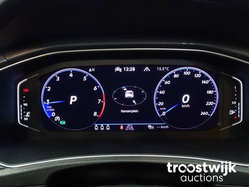 Volkswagen T-Roc R-Line 1.5 TSI Sport Business Car