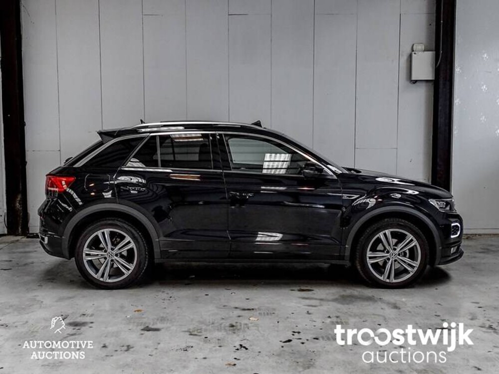 Volkswagen T-Roc R-Line 1.5 TSI Sport Business Car