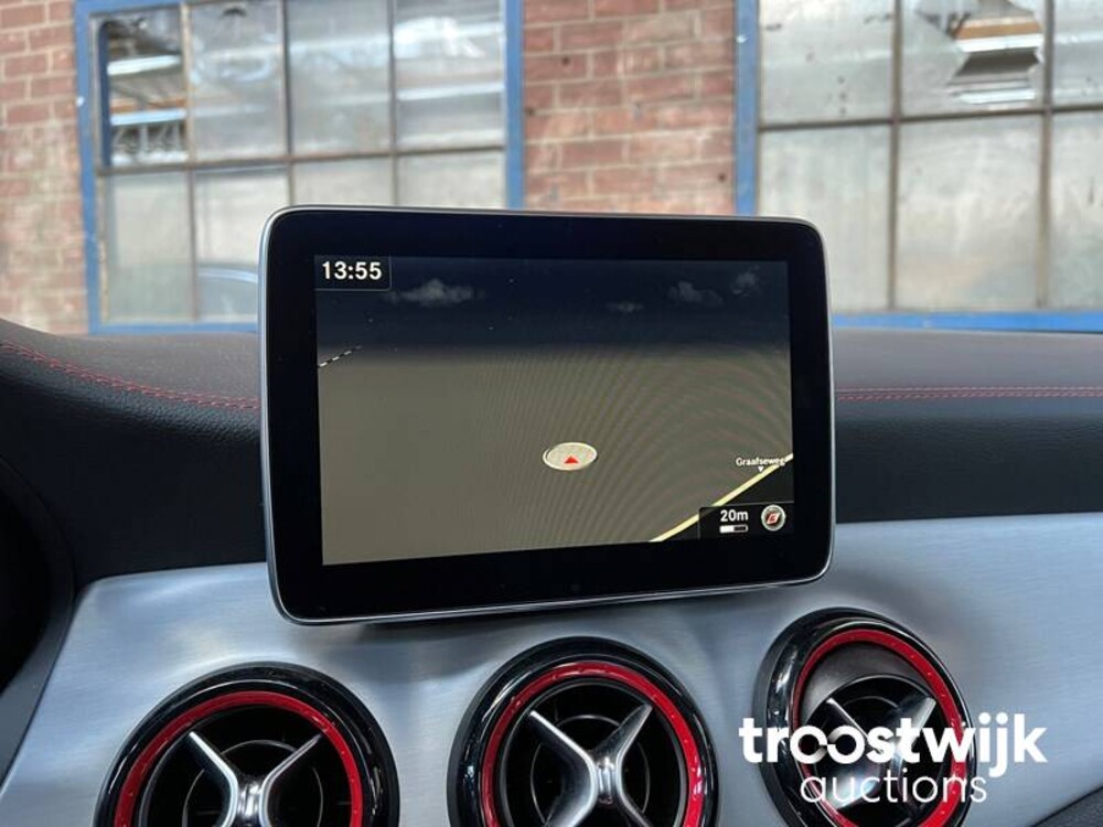 Mercedes-Benz CLA45 AMG 4Matic Car