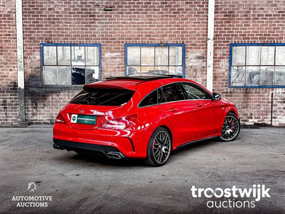 Mercedes-Benz CLA45 AMG 4Matic Car