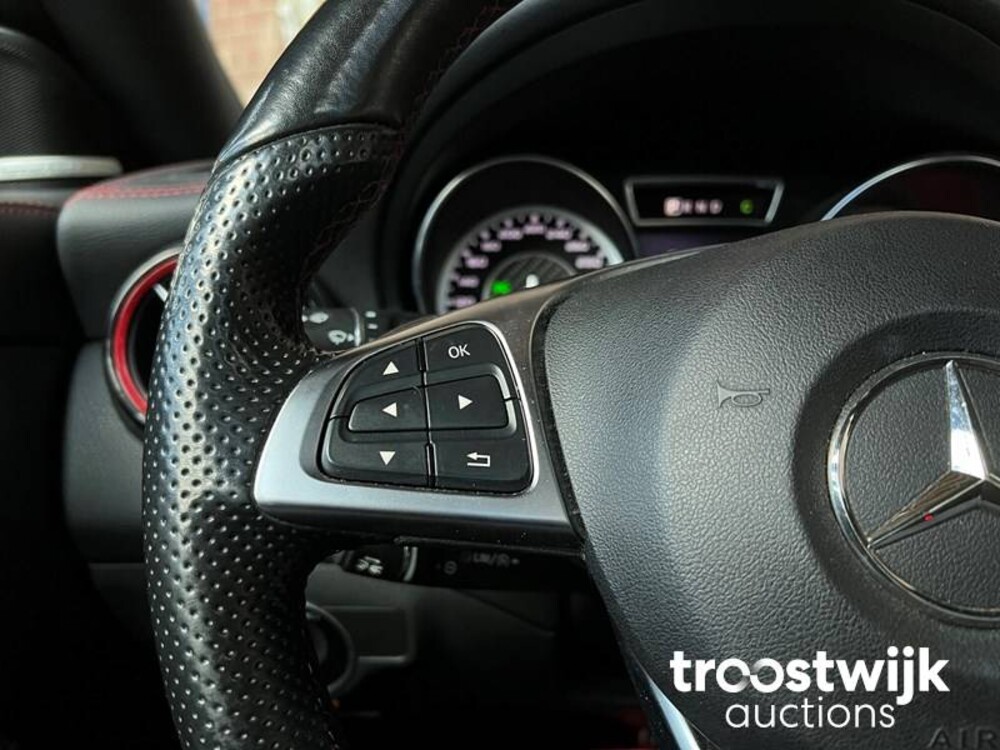 Mercedes-Benz CLA45 AMG 4Matic Car