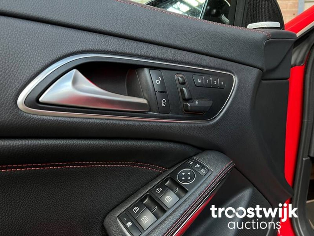 Mercedes-Benz CLA45 AMG 4Matic Car