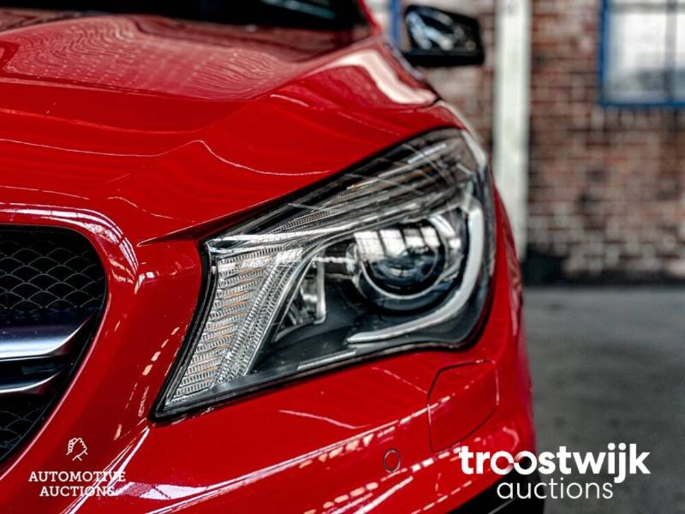 Mercedes-Benz CLA45 AMG 4Matic Car