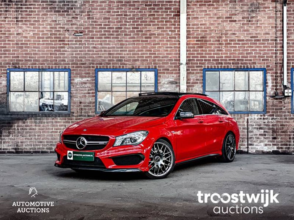 Mercedes-Benz CLA45 AMG 4Matic Car