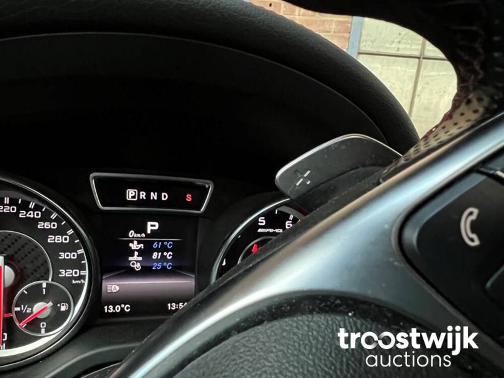 Mercedes-Benz CLA45 AMG 4Matic Car