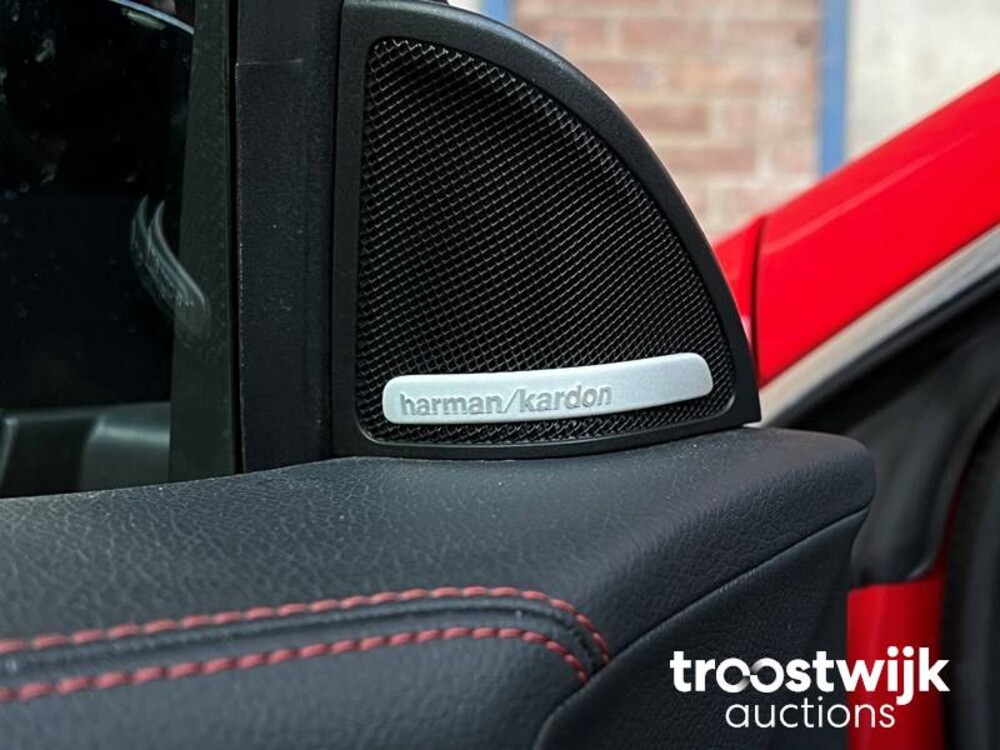 Mercedes-Benz CLA45 AMG 4Matic Car