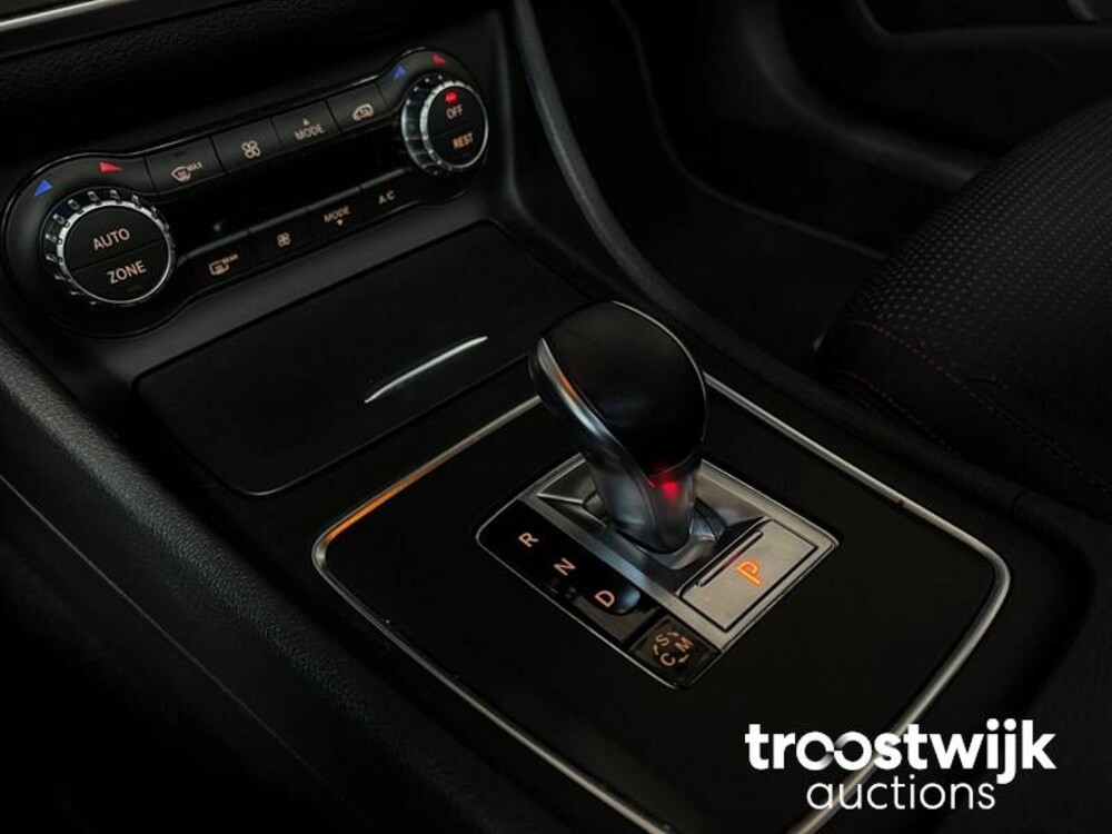 Mercedes-Benz CLA45 AMG 4Matic Car